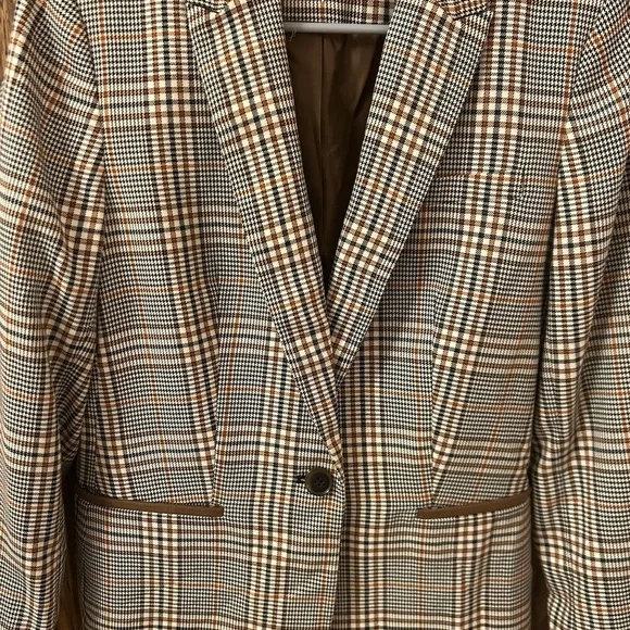 Tommy Hilfiger Plaid Blazer with Brown Accents Women’s Size 10 NWOT - Picture 2 of 8